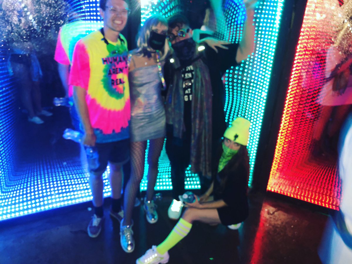 AustinCarterIII's tweet image. No place like the (g)raveyard. #HauntedFest