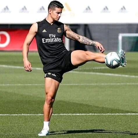 Planeta1110's tweet photo. Buscará  James Titularidad en Próximo Partido frente al Legánes Ya que hay rumores de su salida de La Casa Blanca https://t.co/anOJmiAQcj