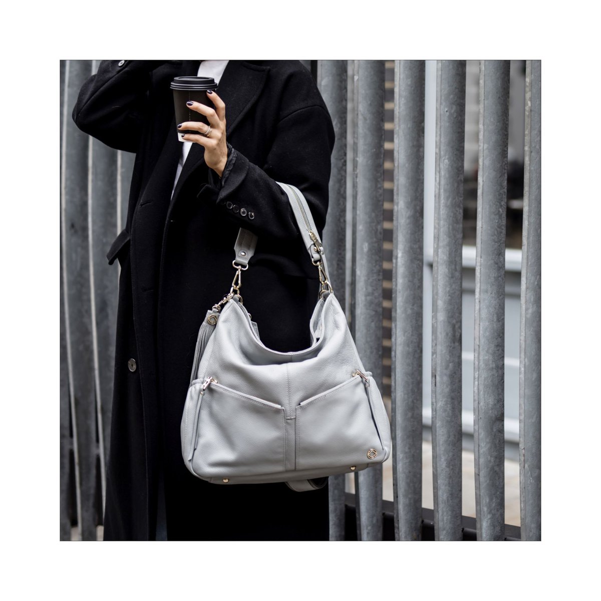 Lennox makes life ...easy like Sunday morning... 

Designed by Keri when she had twins, Lennox has double pockets giving you a perfect place for everything ♡

#lennox #leatherbag #greyandgold #lightgoldhardware #greyhandbag #babyshower #babybags #leatherbabybag #babychangingbag