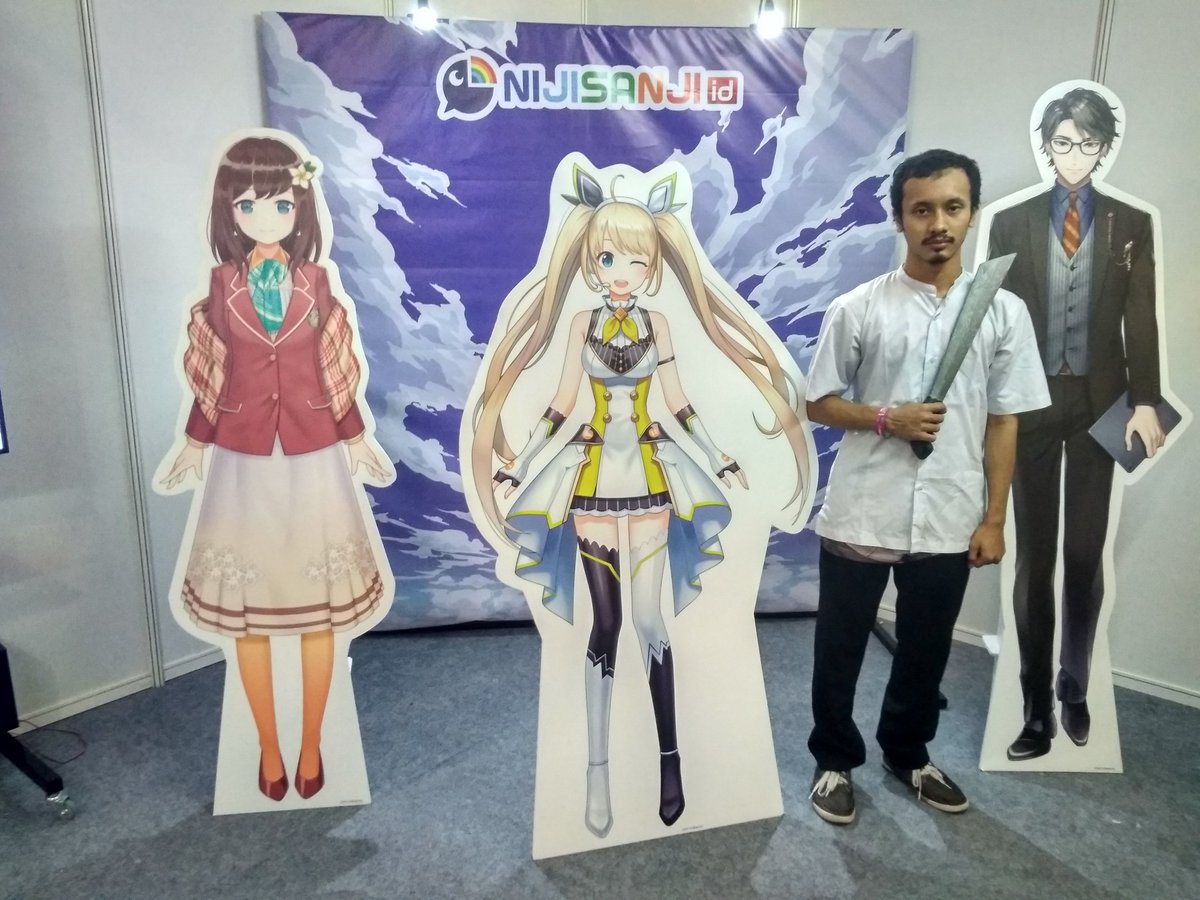 KaptenMala44's tweet photo. Day 2 #CSF2019. Kalau kemarin foto satu persatu, kali ini foto bertiga.
@Hana_Macchia
@ZEA_Cornelia
@Taka_Radjiman

#nijisanji_id #CSF19 https://t.co/ZhU6ynQY4m