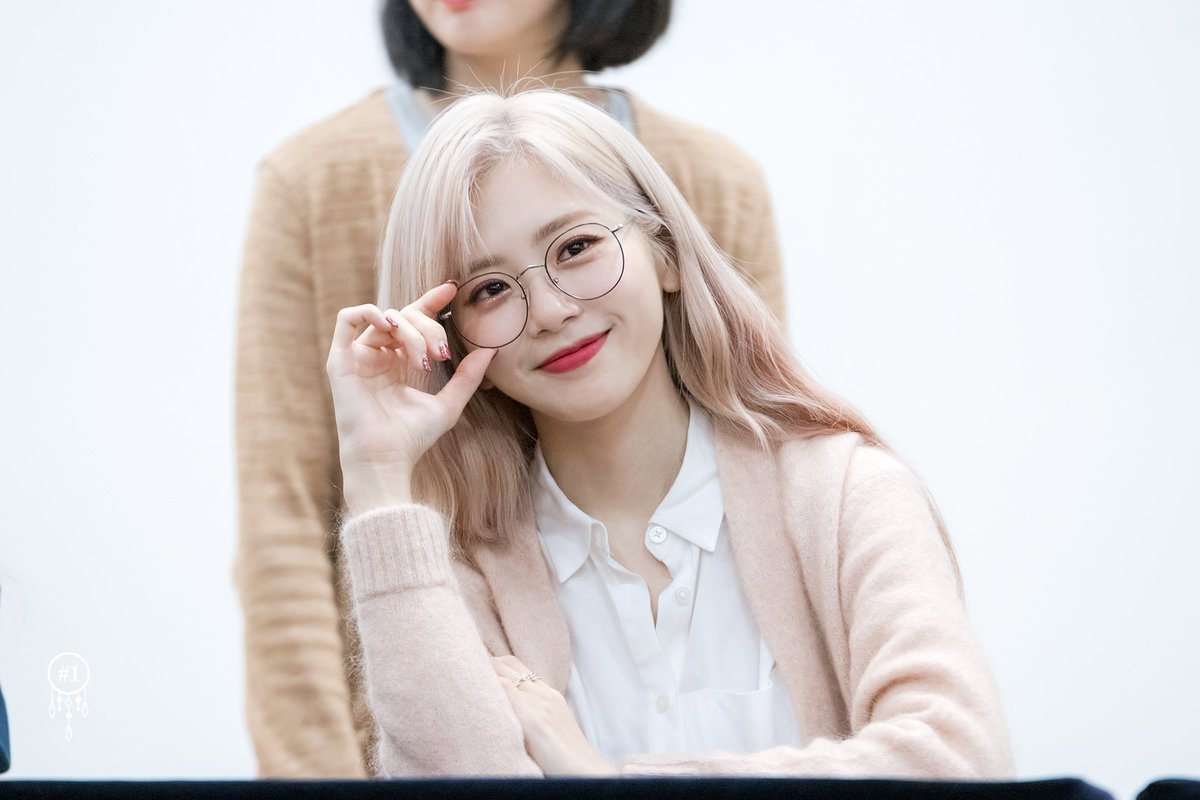 191013
#드림캐쳐 #dreamcatcher #지유 #jiu