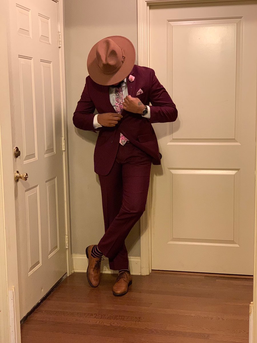 1HAndsme_FeLLa's tweet image. My 10 year high school class reunion was a success #CantonHigh #ClassOf2009