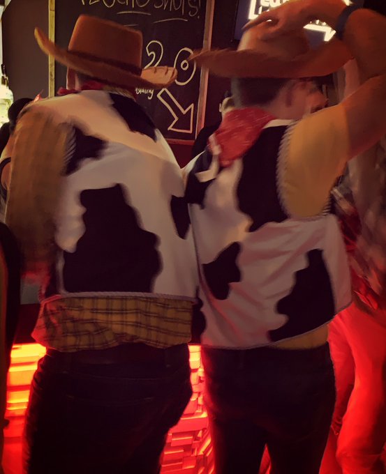 Putting the cherries on the Halloween cake in Louisville... a couple of woodies ;) https://t.co/tdF9<a href="/tag/bodyheat"class="tags"><span>#bodyheat</span></a><a href="/tag/andotherstuff"class="tags"><span>#andotherstuff</span></a>