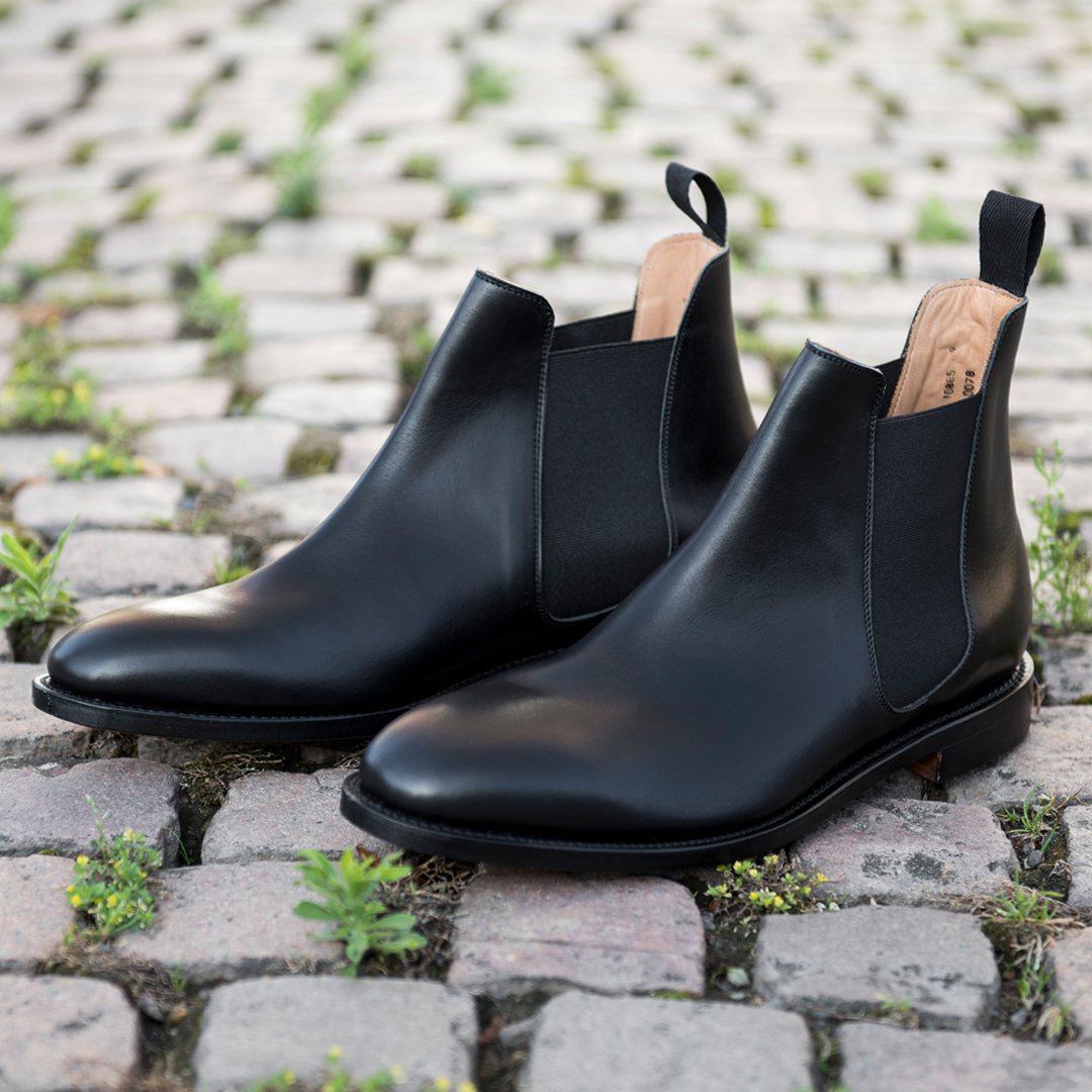 NPS Shoes-UK on Twitter: "Pull on a classic Chelsea boot weekend for a those care-free casual occasions. . . #goodyearwelted #chelseaboots #boots #madeinengland #northamptonshoes #britishmade https://t.co/ALVk36gQvY" Twitter