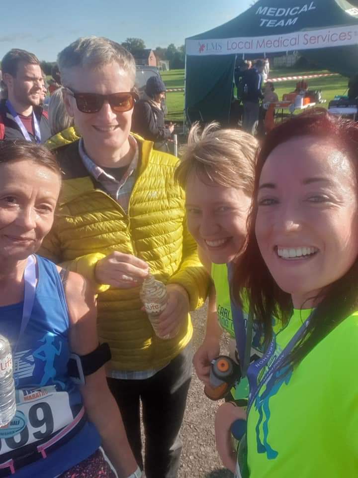 EarlsdonRunClub's tweet photo. Amazing effort at Rugby Half Marathon from our crew 🏅

Massive well done to everyone and a special shout out to those who all smashed their first ever half.

The way you guys support each other makes us so proud.

Thank you @Race_organiser for another great event! #sundayrunday https://t.co/dhovWZ52FZ