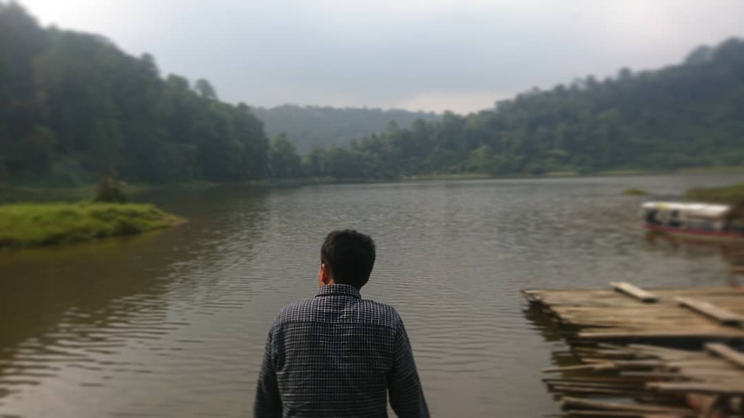 Kebaikan itu rutinitas. Kebaikan itu konsistensi walau sedikit.

#sukabumi #nature