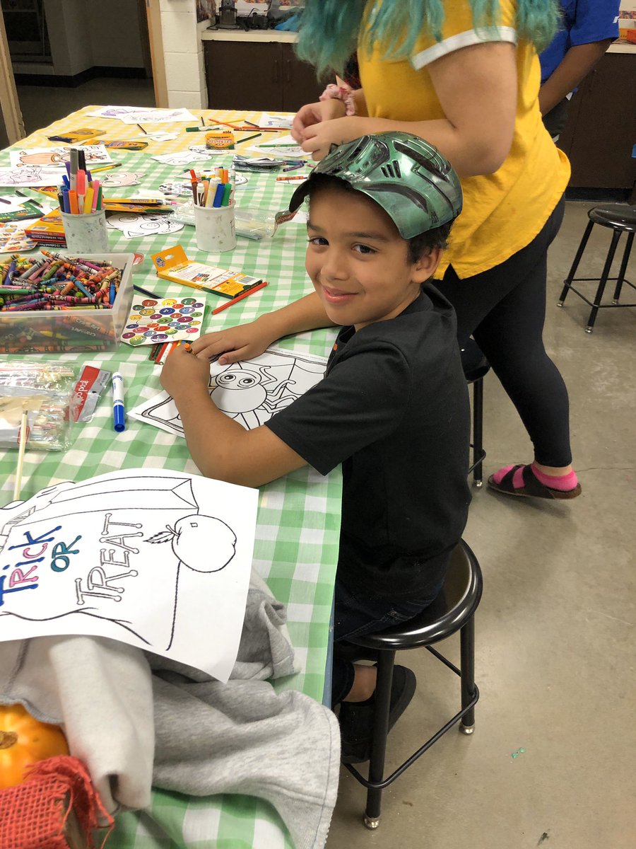 Had a spooktacular time at the <a href="/OTMSTigerPride/">Oregon Trail Middle School</a> Haunted Trails presented by our talented theatre students!