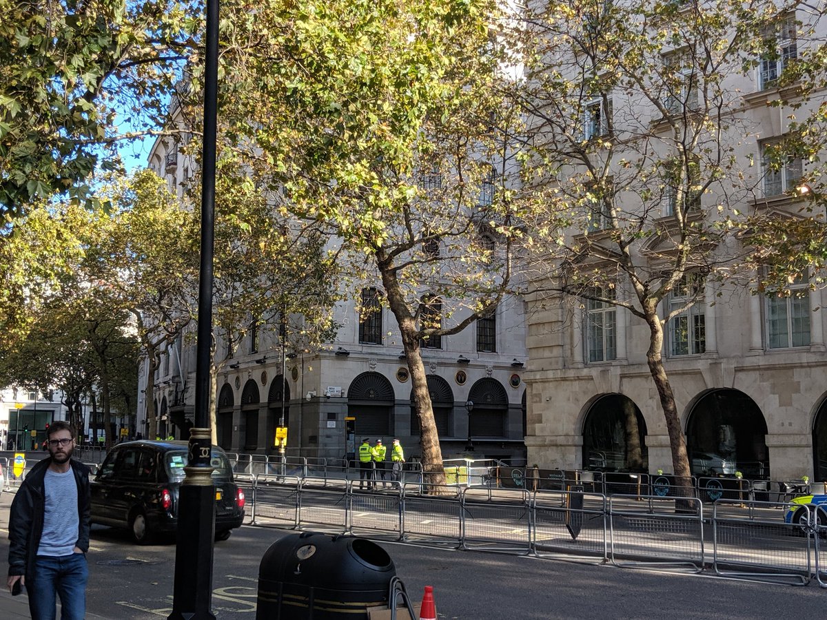 #Diwali #DiwaliLightsAndUnites celebrating Diwali with message of Love &amp; Cohesion while <a href="/HCI_London/">India in the UK</a> is barricaded to prevent from protestors causing mayhem #HappyDiwali <a href="/naomi2009/">Naomi Canton</a> <a href="/MayorofLondon/">Mayor of London, Sadiq Khan</a> <a href="/RamiRanger/">Lord Rami Ranger</a> <a href="/BobBlackman/">Bob Blackman</a> <a href="/JiteshGadhia/">Jitesh Gadhia</a> @patel4witham Video msg below from community !