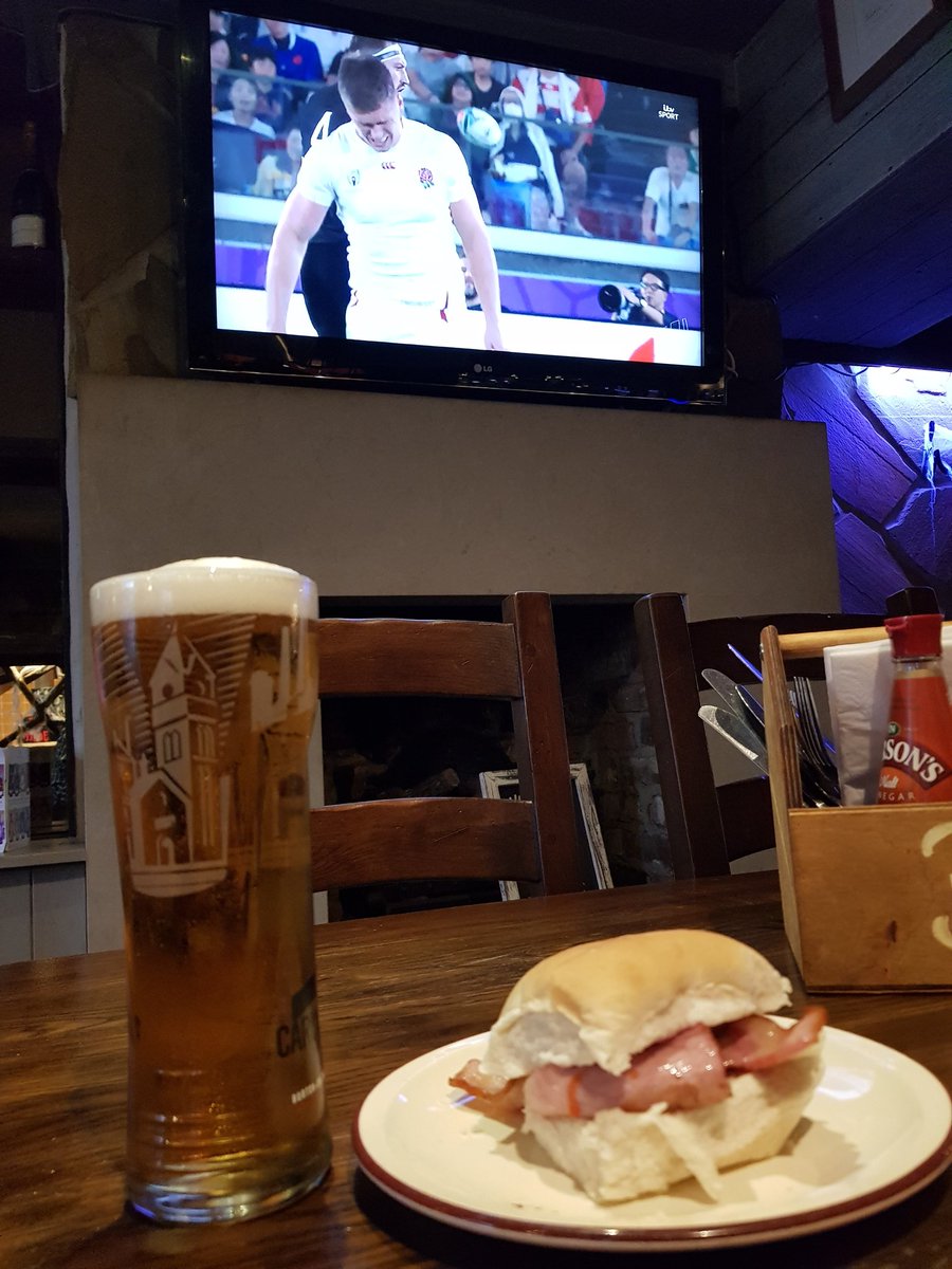 ArchitectureMad's tweet photo. Great day yesterday!! @EnglandRugby one more game to go #EnglandvNewZealand #englandrugby #RugbyWorldCup19 #earlystartonthebooze #pintsforbreakfast https://t.co/HL2MRKgFcH