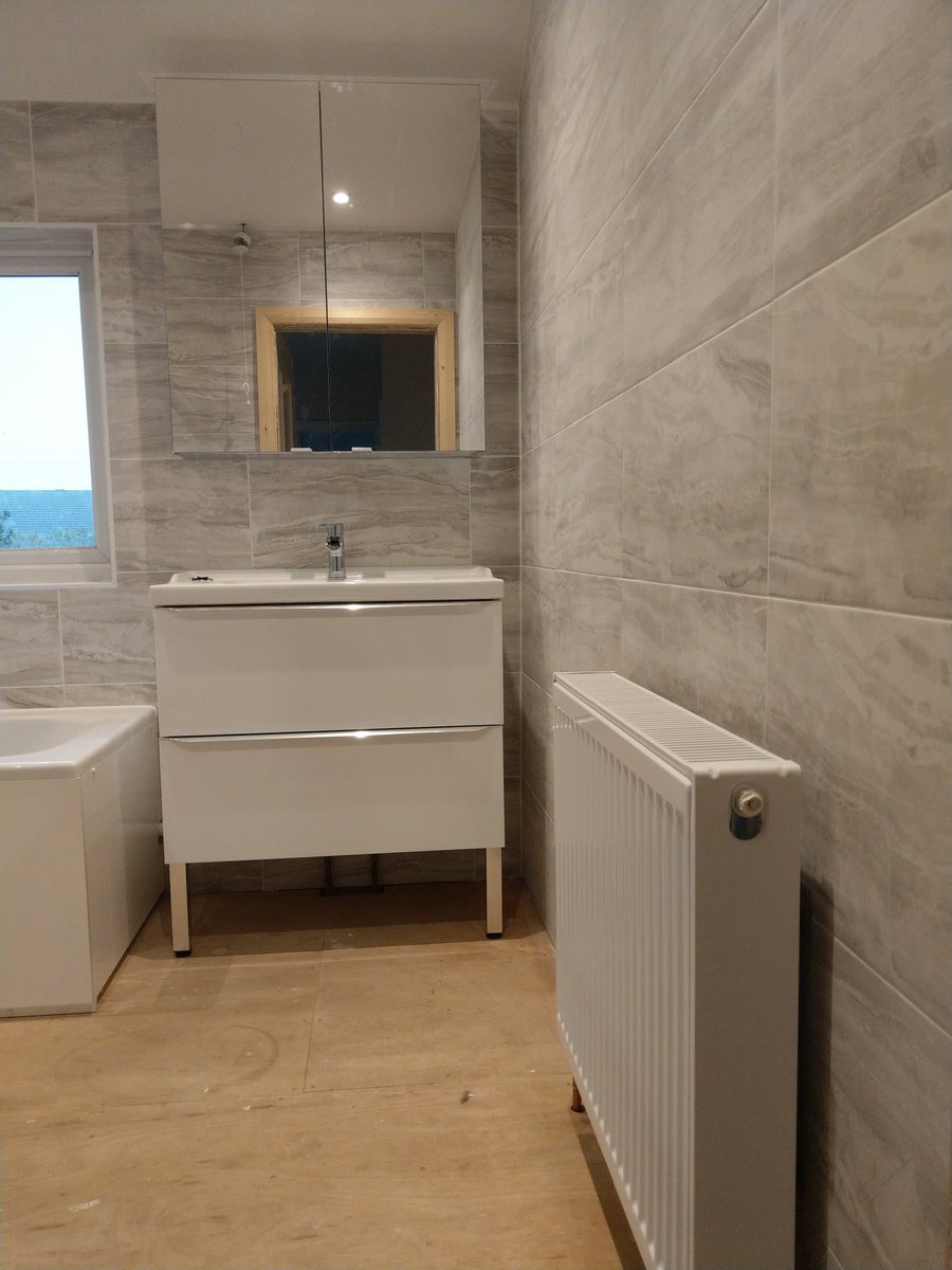GscHeating's tweet photo. shower room and bathroom re fit https://t.co/yLE22vEMT9