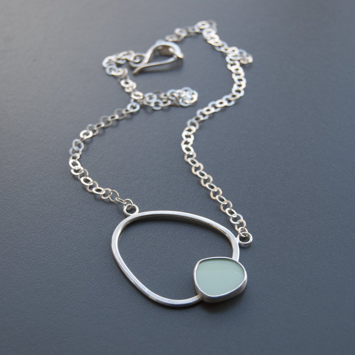 Look at <a href="/McrJewellers/">McrJewellersNetwork</a> member Jo Bull's handmade Pebble Single Necklace
#Manchester #handmadeinUK