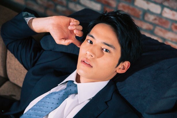 セクシースーツ。 #岡田健史 #フォロおわ #フォローされたら終わり