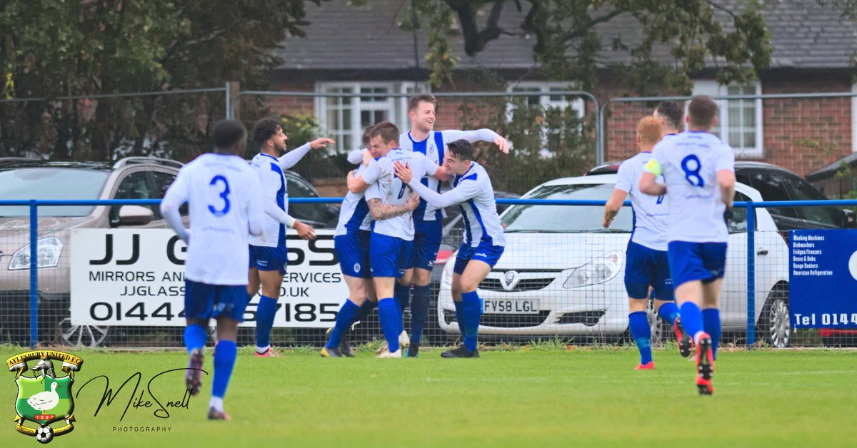 LectorExLibri's tweet photo. 1st 2 goals for @HHTFC (#JoshSpinks and #NathanCooper) in @Buildbase #FATrophy against @AylesburyUtdFC yesterday. The #Blues won 3-1. Good luck for the rest of the season. @NonLeagueCrowd @sportsshotsnews #BringTheDucksHome https://t.co/lBc8eEtPe8