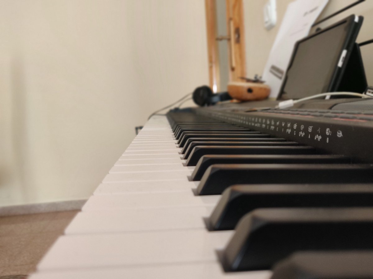 clover_gs's tweet image. Working on the last details for the #CPCRetroDev2019
Today: music and SFX 🎼🎶🎹🎸
#TEAMPeanutGames
#UAGames #Amstrad #CPCRetroDev #GameDev #IndieDev #DEZ80 #AmstradCPC