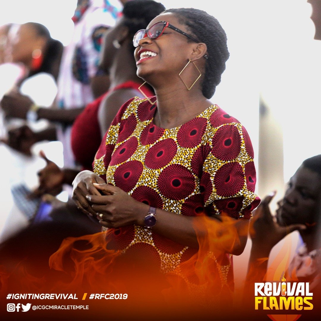 ICGCmiracle's tweet photo. The devil and his foes will want to see you still tied down in your tomb. But by the power of the Holy Ghost, you are no more there. You have risen again!!
🕙| Sunday Morning Service
🎙 | Apostle Frank Asare Nyamekye
#RFC2019
#SundaysAtICGC https://t.co/sfVIsieJOQ