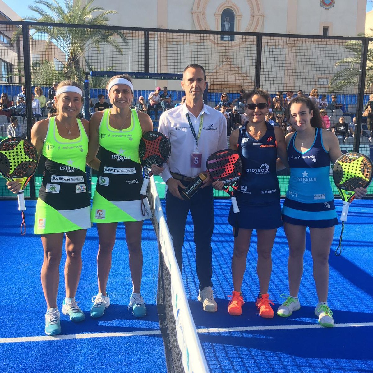 CataTenorio's tweet photo. Carol y Ceci nos picaron el boleto de vuelta a casa en el #wptsanjavierchallenger 57 06 🤦♀️
Domingo de vuelta a casa reencontrarme con la familia 😍 que mañ mismo preparamos el #wopenwpt que jugamos el.miercoles a las 17 hs
#vamoscata😎 #vamosAra https://t.co/hKvg6CcCrS