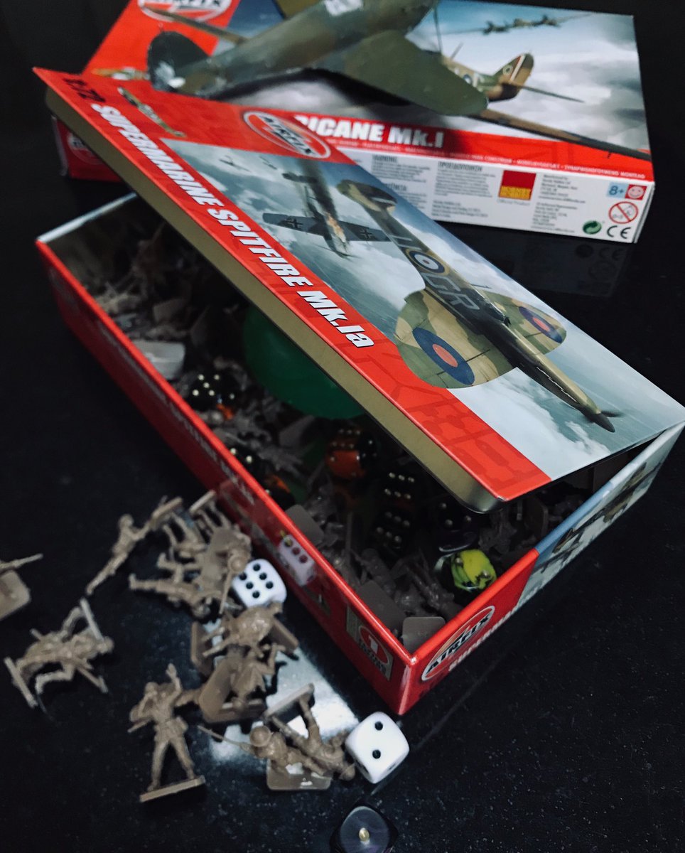 elitegiftboxes's tweet photo. #airfix #tin #boystoys https://t.co/MhWGB1TXTS