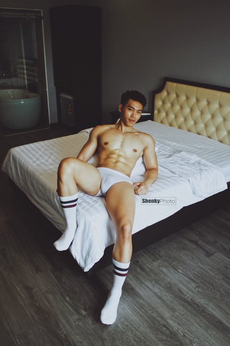 Một trong những Model m&agrave; Shenky rất y&ecirc;u th&iacute;ch về thần th&aacute;i lẫn body . Kenvin Duy Trần - hiện đang l&agrave;m