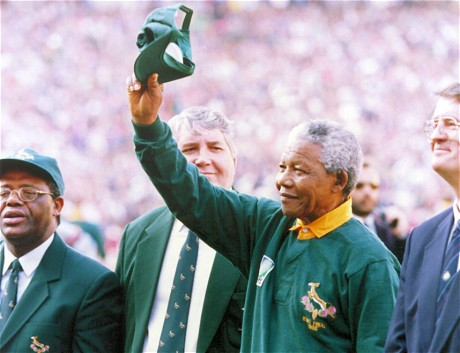 0pinion8d's tweet photo. In 1995 we became #OneTeamOneCountry 
In 2019 we will be #StrongerTogether more than ever! 
Let's get a third win for him!

1995 🏆 
2007 🏆 
2019 FTW 

#WALvRSA https://t.co/1mDKjJhfwQ