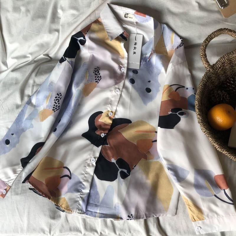 20SSHOP_'s tweet photo. — #พร้อมส่ง —

FS023

☁️ #เชิ้ตโอเวอร์ไซส์ สไตล์เกาหลี ผ้าดิจิตอลพิมพ์ลายกราฟฟิก
〰️ ขนาด
อก44
ยาว27
ต้นแขน15
รอบแขน12

💥 Price ; 300฿ ส่งฟรี

#เสื้อเชิ้ต #เสื้อผ้าแฟชั่น #เสื้อผ้าสไตล์เกาหลี #20sshop_costume https://t.co/oK3bEup7Hc