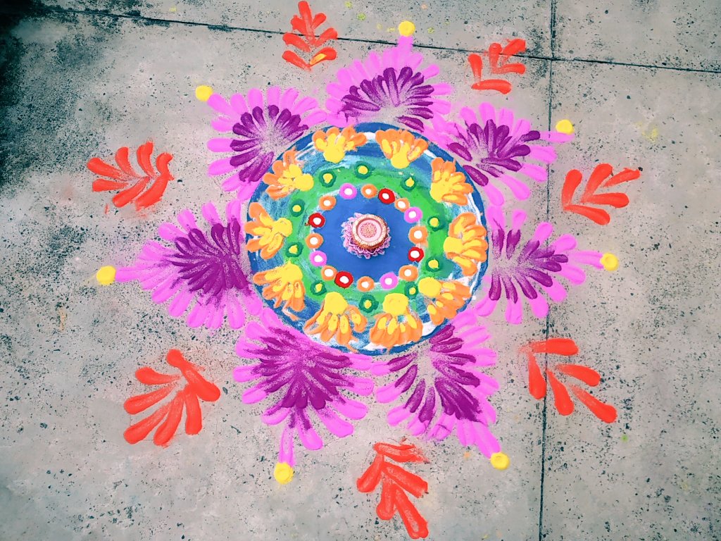 preksha1469's tweet photo. Finally done with rangoli making!
Inspired from MOTS: persona colour!!!
#HappyDiwali 
#HappyDiwaliBTSfromIndia 
#HappyDiwaliBTS @BTS_twt https://t.co/eVinmSZfxA