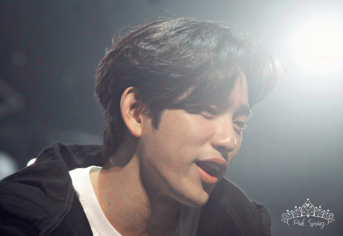 pinkspringxxi's tweet photo. [191026] JINYOUNG AT GOT7 KEEP SPINNING IN MANILA

Photos taken by yours truly 🌸
Do not crop or edit 🌸
#Jinyoung
#Got7KeepSpinningInMNL
#Got7inManila #PinkSpring https://t.co/3qcG26bjlY