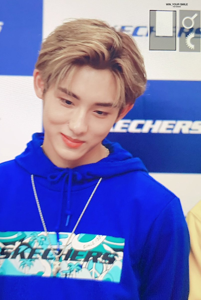 #WINWIN #董思成 #윈윈
#WayV #WeiShenV 
191027 SKECHERS