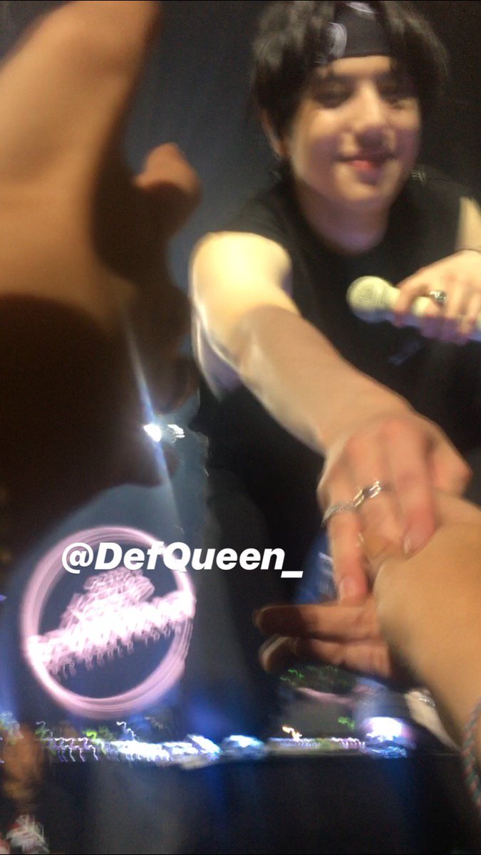 DefWoon's tweet image. YUGYEOM HELD MY HAND 😭😭 thank you for giving the brightest smile my babie #GOT7KeepSpinningInMNL