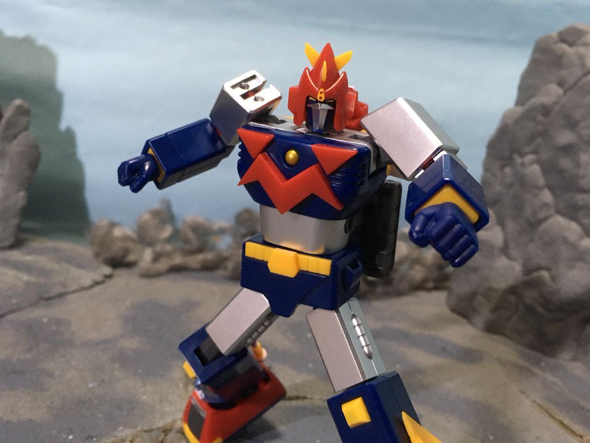 woc20000's tweet photo. アクショントイズ ミニアクションフィギュア 超電磁マシーン ボルテスVをようやく開封ー。コン・バトラーVに優るとも劣らないクオリティ! (←ACTION TOYS MINI ACTION FIGURE ) #ボルテス #ボルテスV #ボルテスV #アクショントイズ #ミニアクションフィギュア #ActionToys #MiniActionFigure https://t.co/h4GAYXlNdK
