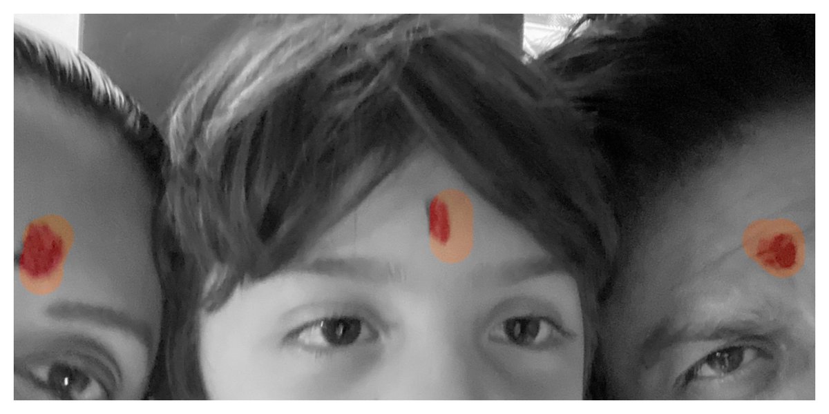 iamsrk's tweet image. #HappyDiwali to everyone. May your lives be lit up and happy.