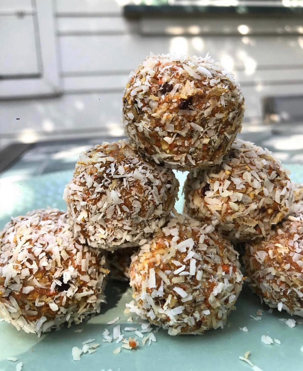 Who wants the video recipe for these banging carrot cake energy balls? 😊👌🏼