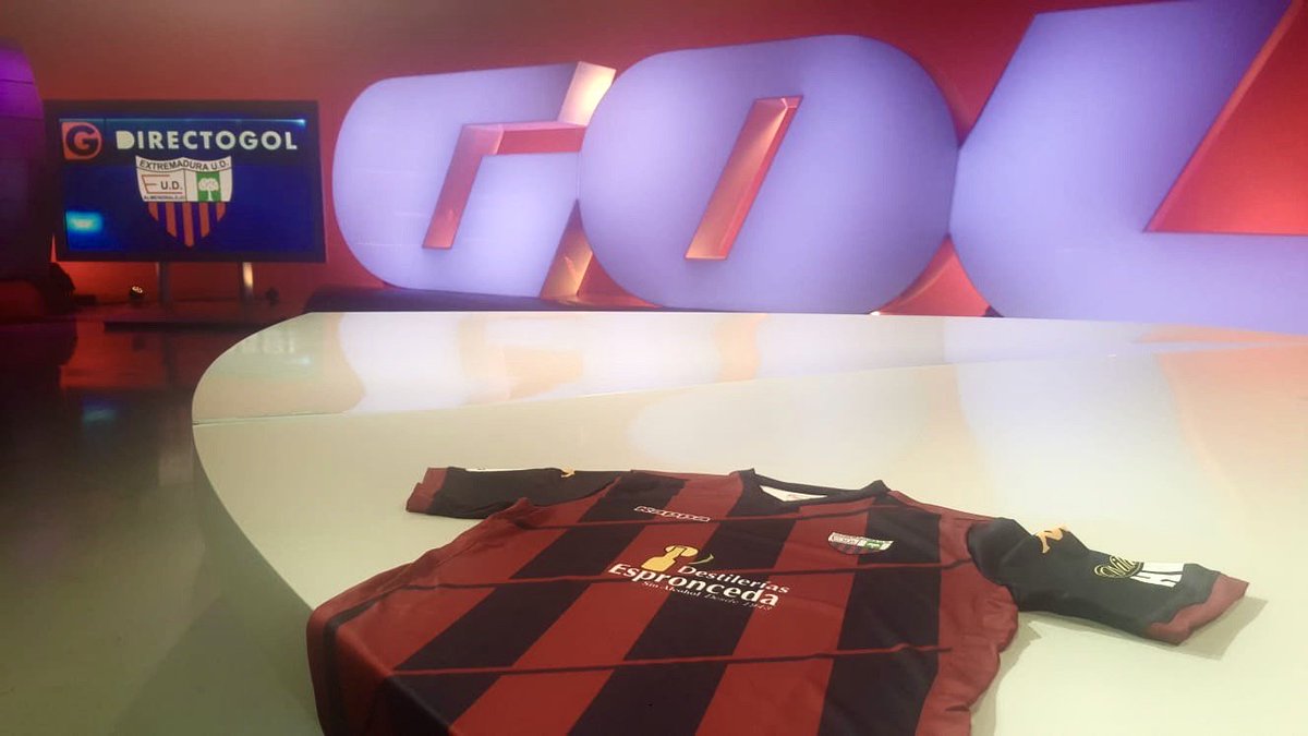 Gol's tweet image. 🎁 REGALO 🎁 

🤩 ¿Quieres la camiseta oficial del @EXT_UD?

❤ Sigue a @Gol
 
🔄 Haz RT

⚽ Pronostica el número TOTAL de goles que habrá en el partido junto al HT #AlmeriaExtremaduraEnGol

🏅 Un ganador

⏰ ¡A las 21:00, @U_D_Almeria 🆚 @EXT_UD en GOL!