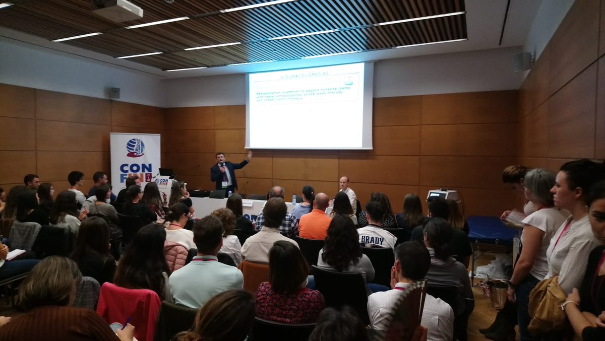 gifto_toledo's tweet photo. Excelente taller el impartido por la Dra. María Carratalá y el Dr. Juan Avendaño sobre análisis visual de la marcha y las ondas de choque en el tratamiento de la espasticidad #CONFINCLM19 @ColegioFisioCLM https://t.co/FB0be9gZSR