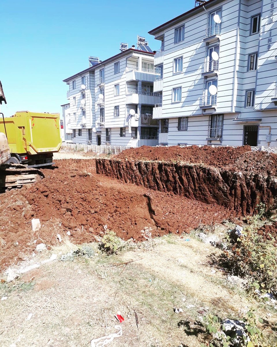 yasaryapiins's tweet photo. 💫Çok şükür SEYR-İ YAKAMOZ EVLERİ projemizin temelini açıyoruz. Rabbim kazasız belasız bitirmeyi nasip etsin. 
Palumuza ve tüm Palu halkına hayırlı uğurlu olmasını temenni ediyoruz.
#seyriyakamozevleri https://t.co/e98UUCw9hm