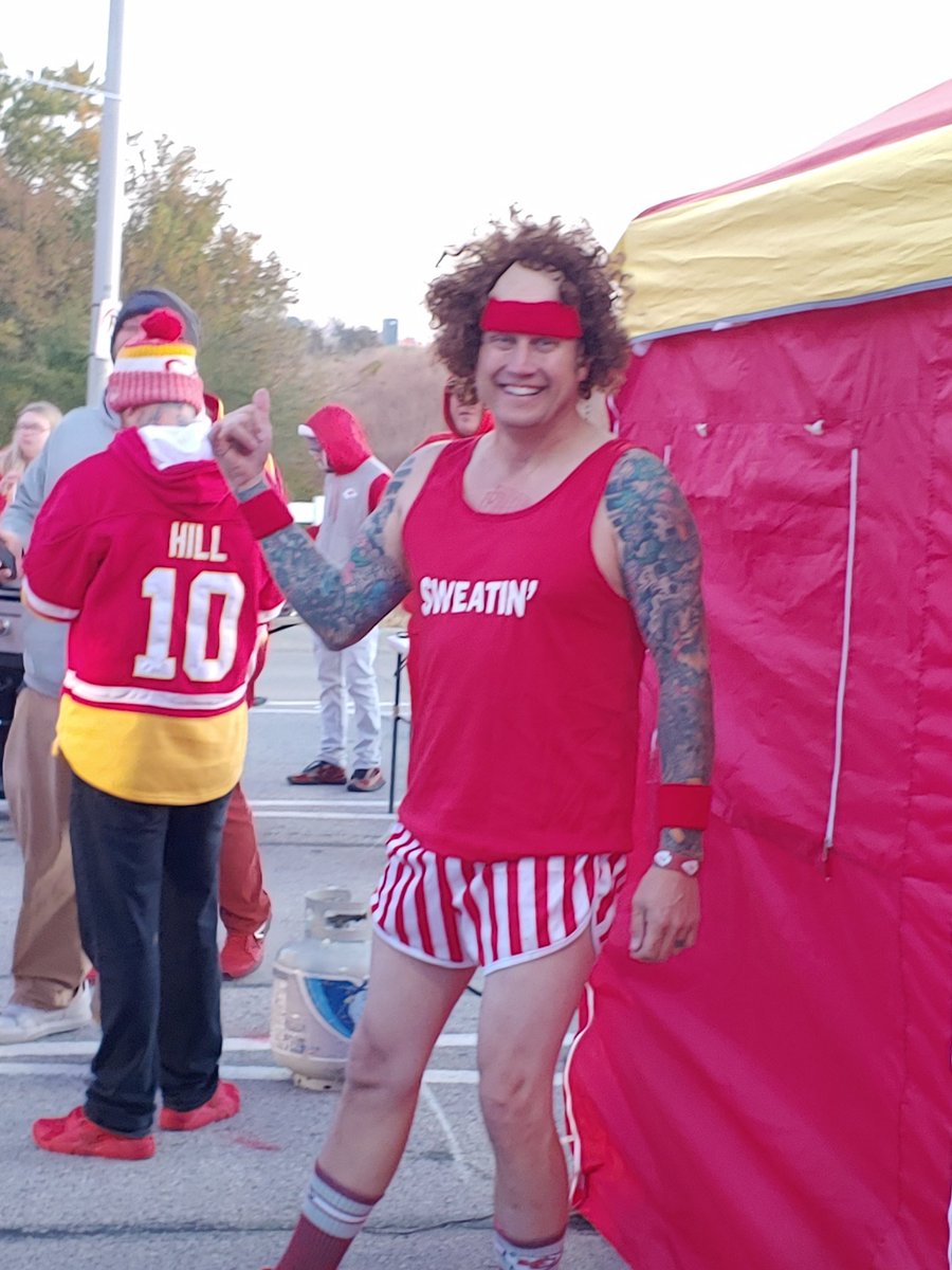 Gate5N's tweet image. Its getting hot out as the sun come up