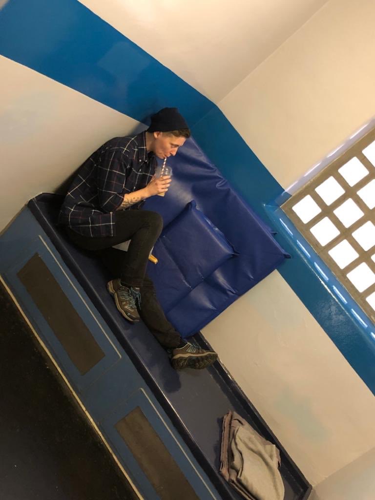 Assisting with custody roleplays today for <a href="/MerseySpecials/">Merseyside Specials</a> - 5 star review for Wavertree Police Station. Comfortable beds, good staff @SInsp0617Hart - on refs in my cell before Roleplays begin.