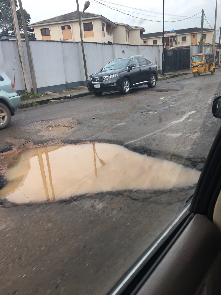frankdonga_'s tweet image. Where are your favorite potholes? Drop pictures & locations. No fake news, pls. #potholechallenge
(1-3: Ikosi rd, Lagos, 4th pix, Opic, Lagos-Ibadan rd)
See link to #smoothroadchallenge here: