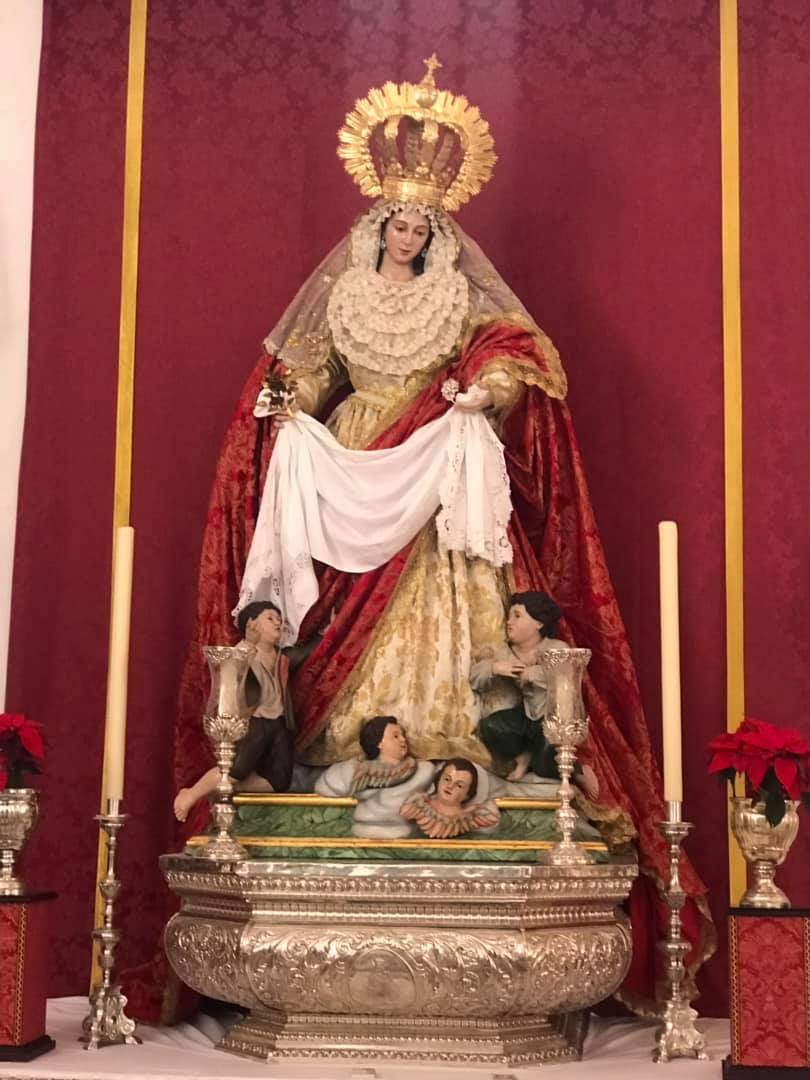 La Hermandad de Nuestra Señora de los Desamparados celebrará el domingo 15 de diciembre a partir de las 12 de la mañana un Rosario Público por las calles de nuestra ciudad, para que nos sirva por anunciar mediante la Imagen de la Santísima de la Virgen que se acerca la Navidad.