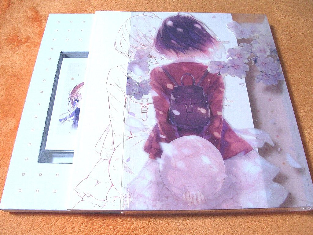 CD聞きながらパンフ読んで映画を反芻してた。
本体保護の為に包装のビニールを残して背表紙だけカッターで切り取る、この開け方、「オタク開けだね」って知人に言われた😅え~、みんな普通にやるよね??
#冴えカノ #劇場版冴えカノ #冴えない彼女の育てかたFine