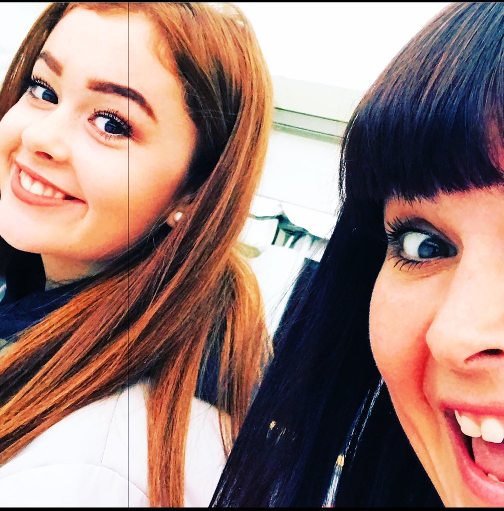 coenV01's tweet photo. #daughter #BestFriends #gingernutter ❤️ #halftermfun https://t.co/NYnDwitIt5