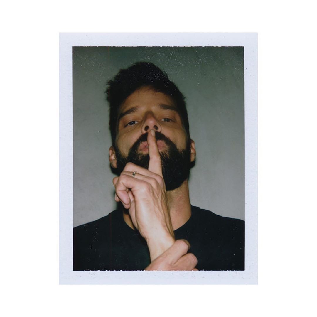 43145789974214y's tweet image. Repost @ricky_martin
#CreativeChaos #CreatingChaos .
#Polaroid by @stillz
