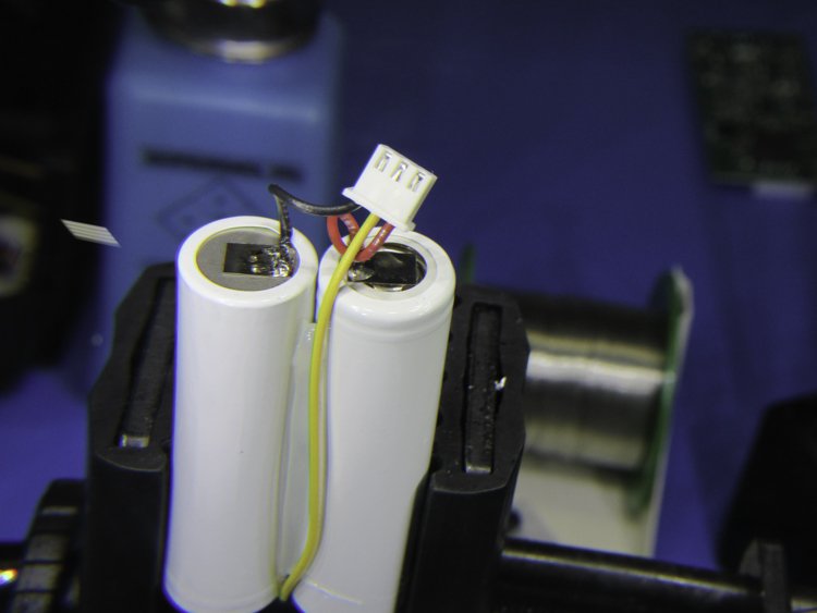 View our #webinar on Design Considerations for Lithium Batteries Used in Portable Devices hubs.ly/H0k-3YT0 #lithiumbatteries #electronics #engineering #manufacturing
