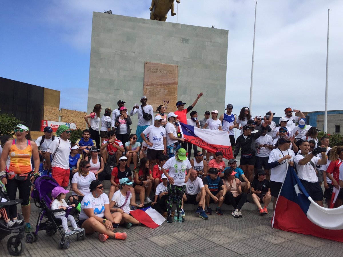 aftarunners's tweet photo. Los runners de antofagasta presentes en la  #corridaxlapaz por 🇨🇱🇨🇱 #Antofagasta https://t.co/fgs2YkOjrP