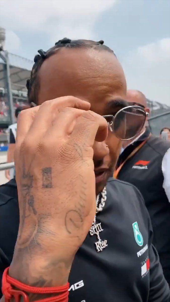 LH44_Lisa's tweet photo. @LewisHamilton #IG ๐
Good luck ๐ ๐ ๐ ๐ ๐ in the race ๐ #Lewi5 ๐จ๐ #TowTime ๐๐ฝ #LetsDoThis ๐ฅ #TeamLH ๐ย #MexicanGP https://t.co/tjZqOCaQPf