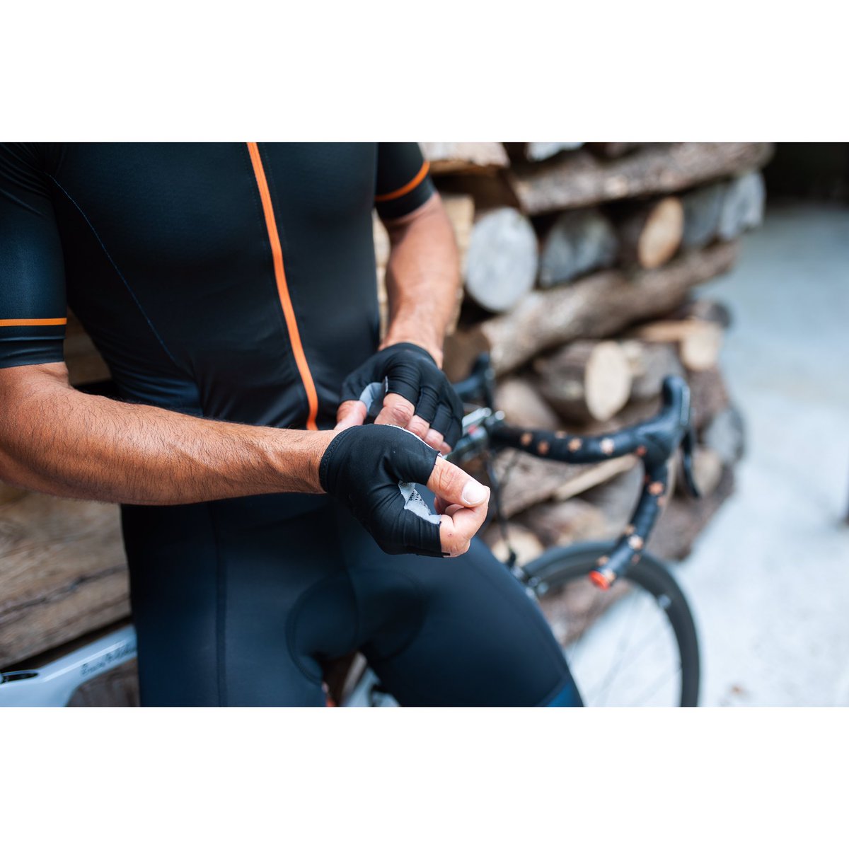 Pursuit Skinsuit, a pure Italian hack to faster on you bike and now, get yours with 30% off. 
 
Shop now at laclassica.com and add the coupon code “FRIENDS30”!