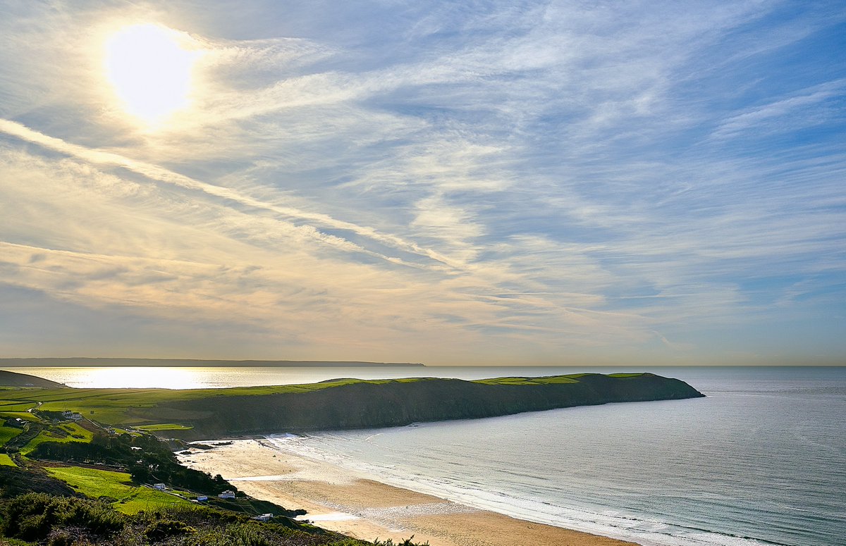 Looking towards Baggy Point from above Putsborough this afternoon #baggypoint @lovenorthdevon @VisitDevon @NorthDevonNT @NTSouthWest