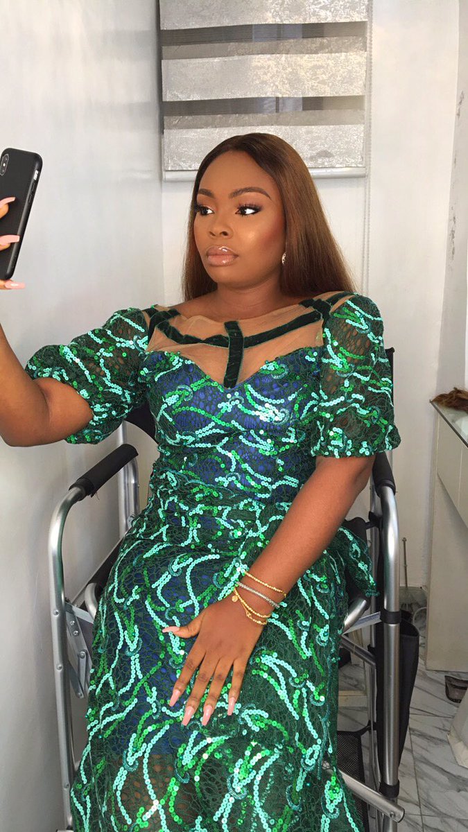GlamsJasmine's tweet photo. Subtle look for the beautiful Oluchi💚
#makeupbyme @ms_asoebi #studiomakeup #mua #bellanaijaweddings #BBNaija #style #lekki @AsoEbiBella @asoebispecial #lawofattraction #asoebibella #makeupartist https://t.co/UkTjVFtEEA