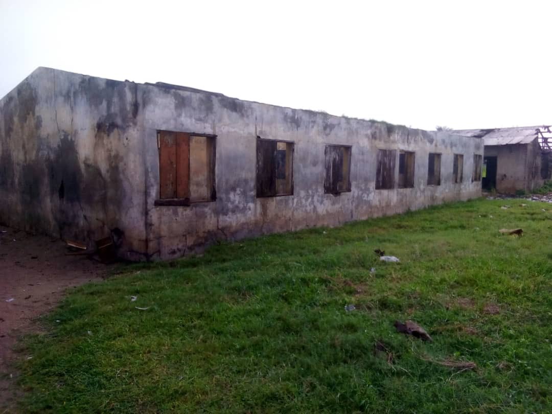 DapoAbiodunCON's tweet image. Yewa North LG Primary School 1, Oja Odan. Ogun State. 

Before and After.

We're replicating similar feat across all the 236 Wards in Ogun State.

#BuildingOurFutureTogether