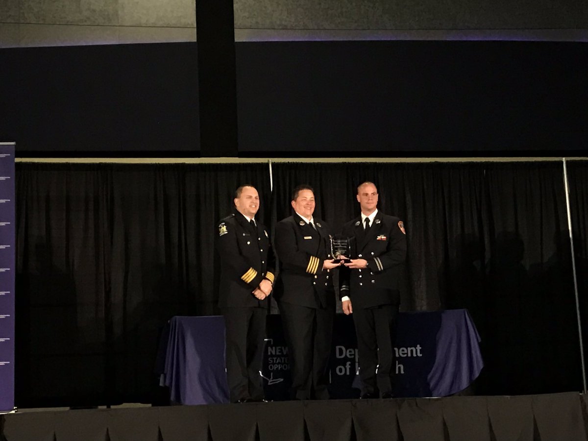 ChiefKnuth's tweet photo. Congratulations FDNY EMS!! The @NYSVitalSigns 2019 Award recipient for Innovation in Clinical Delivery! #NYSDOH #VitalSignsConference #VitalSigns2019 #FDNYEMS #WarmZoneTriage #CTTF #CTDP https://t.co/gAjFS0S0vU