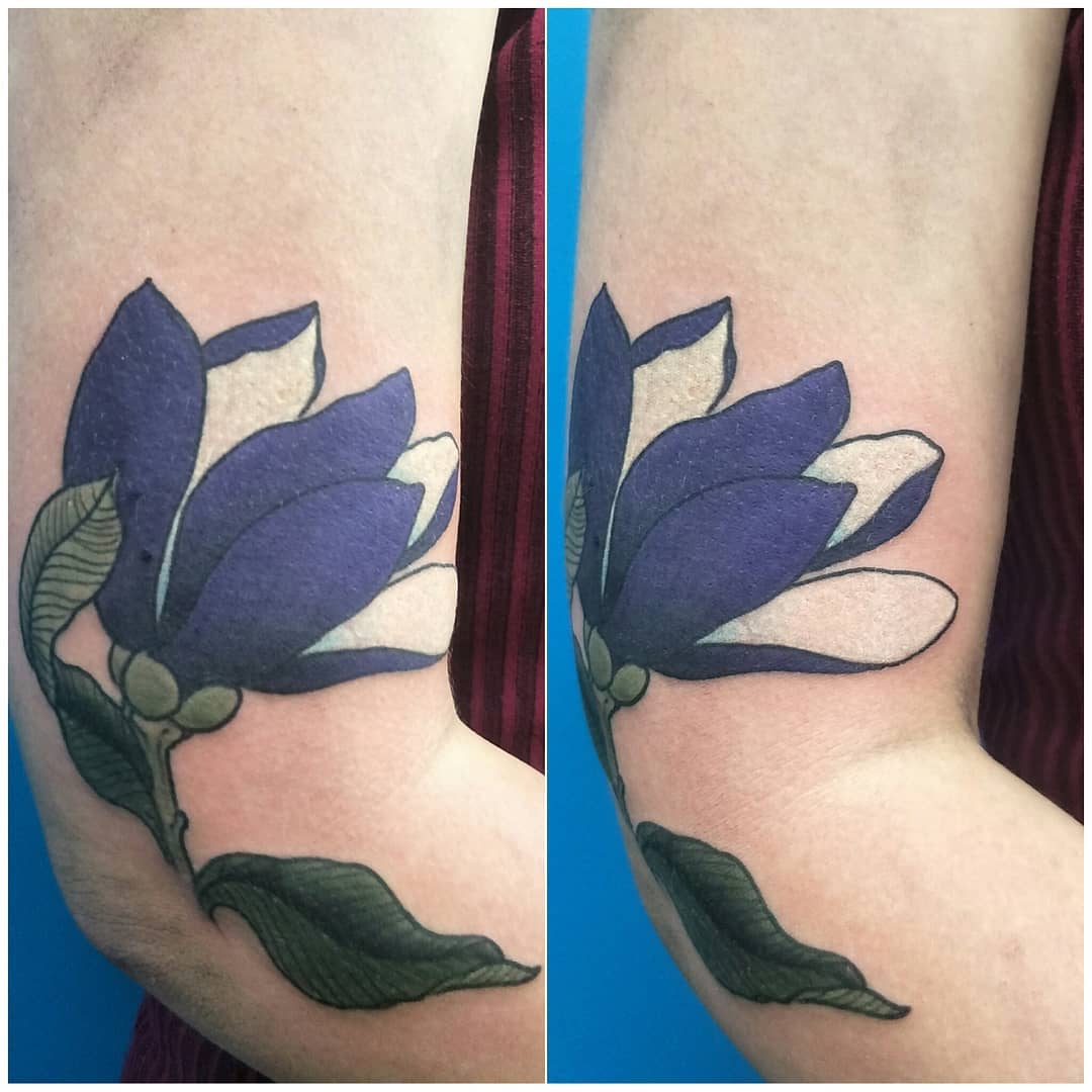 magnolia flower! Freehand drawing. Currently taking bookings for tattoo  appointment in Tokyo Japan! #flower #flowers #magnolia #irezumi #tattoo  #tattooart #tokyo #japan #花 ＃入れ墨 ＃東京, image size:1080x1080